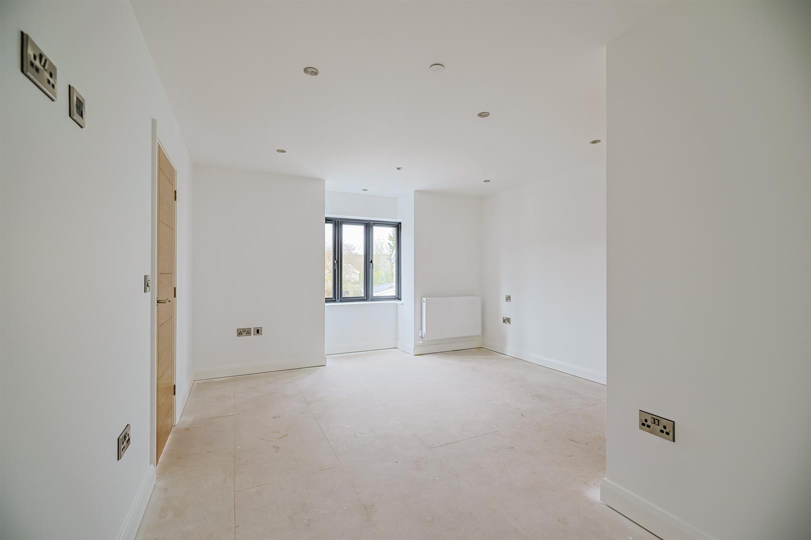 Clos Yr Ysgol, Milo, Llandybie, Ammanford, SA18 3PU